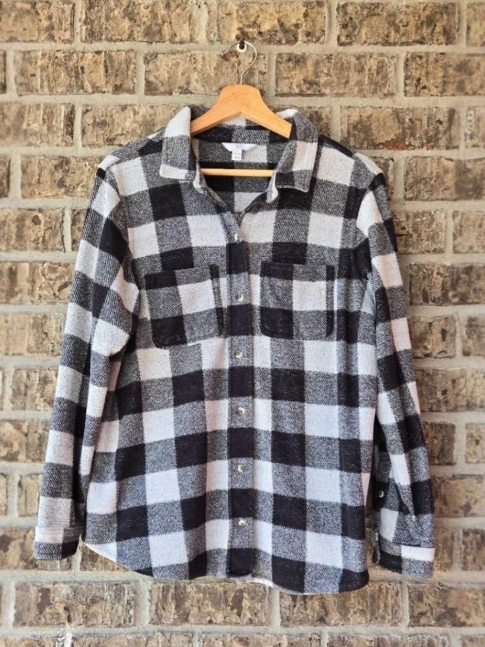 Time & True Black & Gray Plaid Flannel Sweater Shirt / Size L